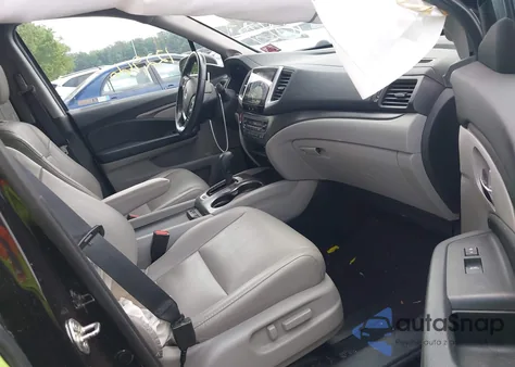 2017 Honda Pilot Ex-L z USA, uszkodzony, nr VIN 5FNYF6H50HB098075